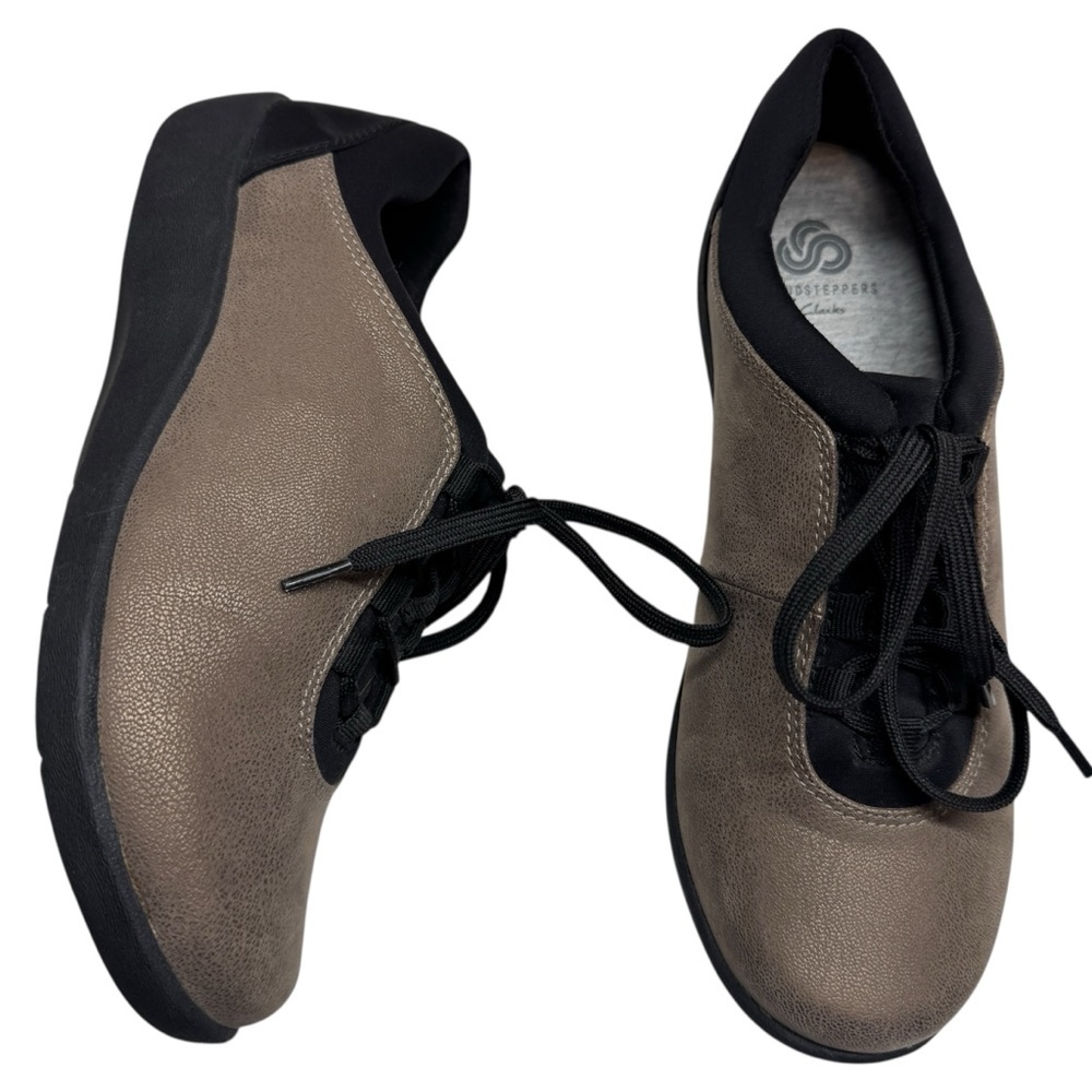 NEW Clarks Cloudsteppers Sillian Pine lace up comfort walking sneakers shoes 7M